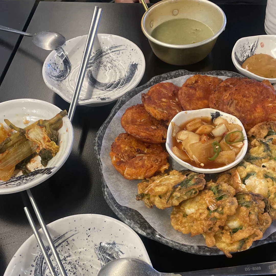 apgujeon(압구전) - Cocina Coreana Jeon, Bindaetteok (Tortitas Coreanas), Gangnam-gu Seúl