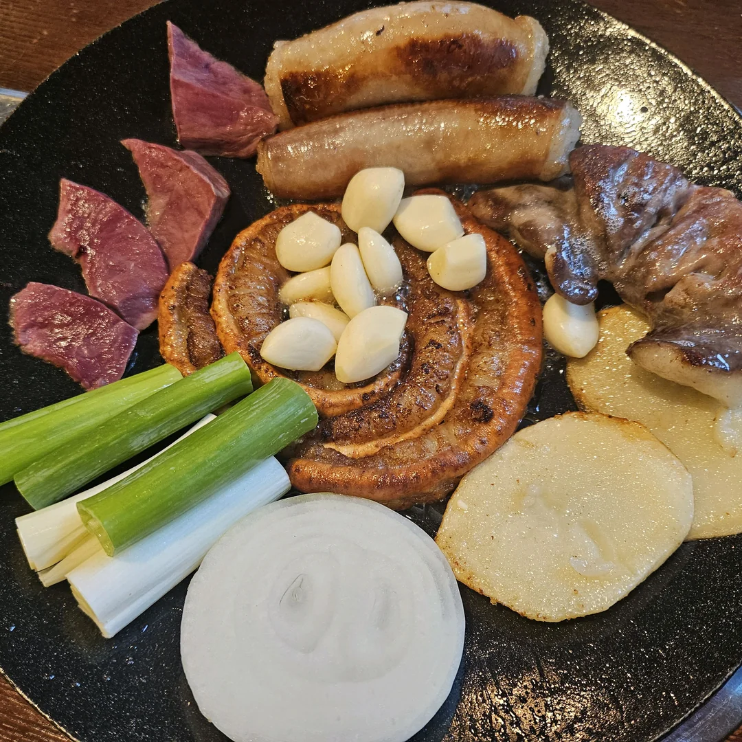Ujeong Yang Gopchang(우정양곱창) - Korean Cuisine Beef Intestine, Pork Intestine, and Tripe, Gangnam-gu Seoul