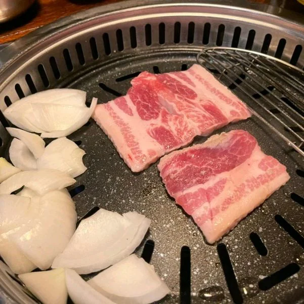 在承南楼享用经济实惠的美味佳肴